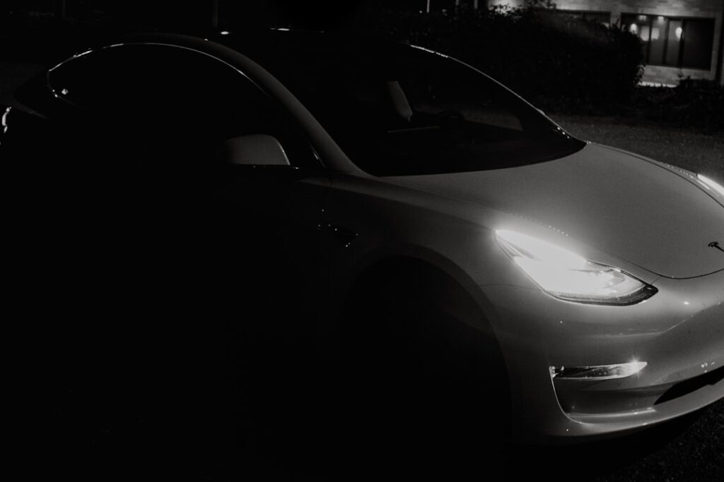 Photo Tesla logo
