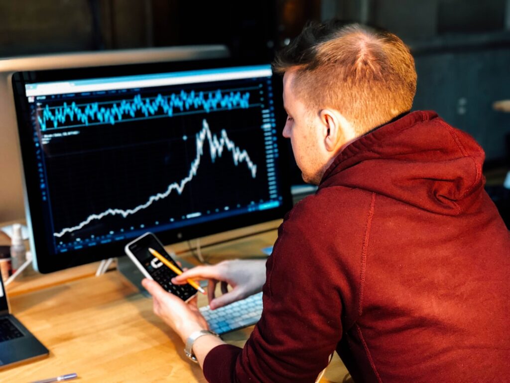 Photo Financial Report Analysis